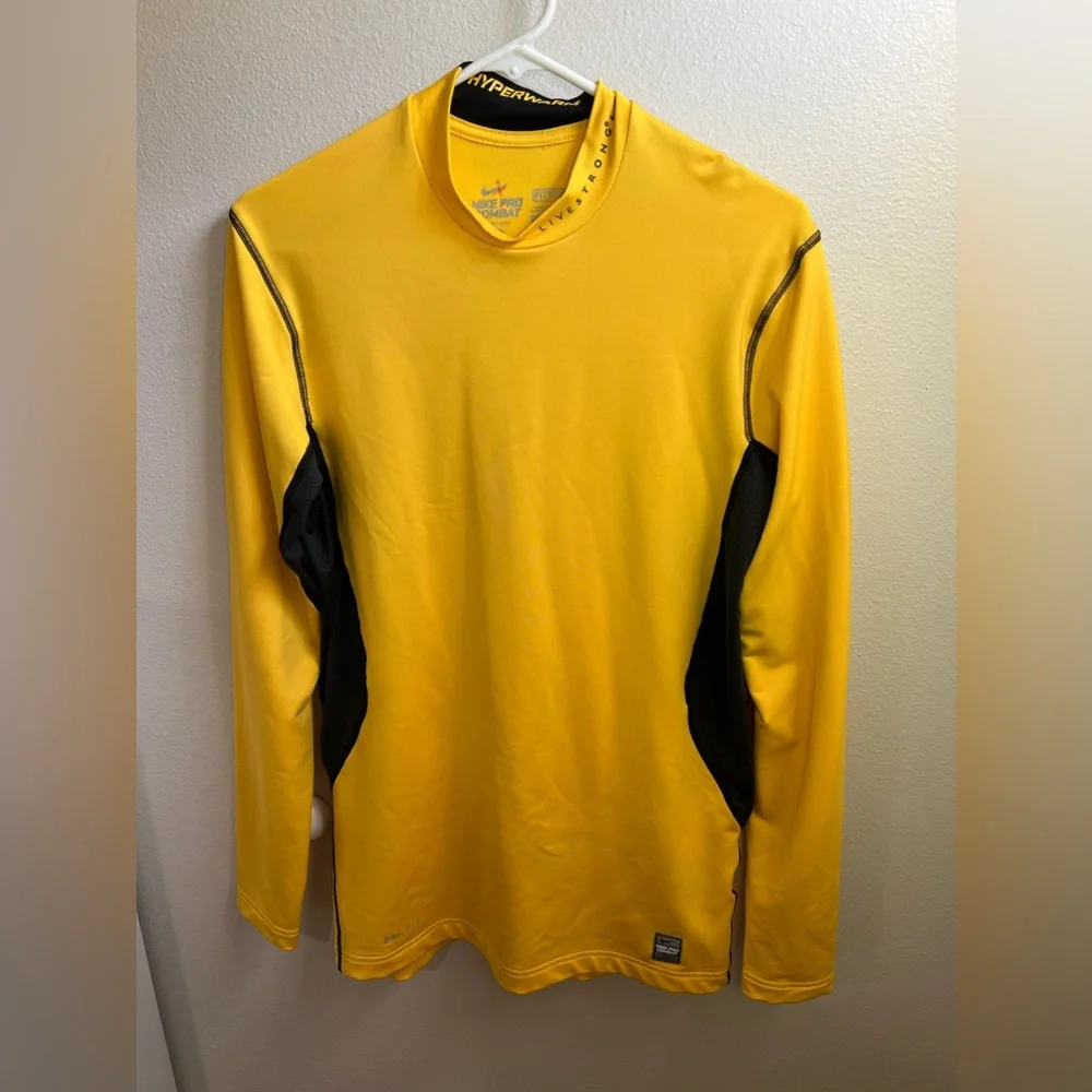 NIKE PRO COMBAT MEN PULLOVER SWEATSHIRTS LONG SLEEVE DRI FIT BLACK YELLOW SIZE M